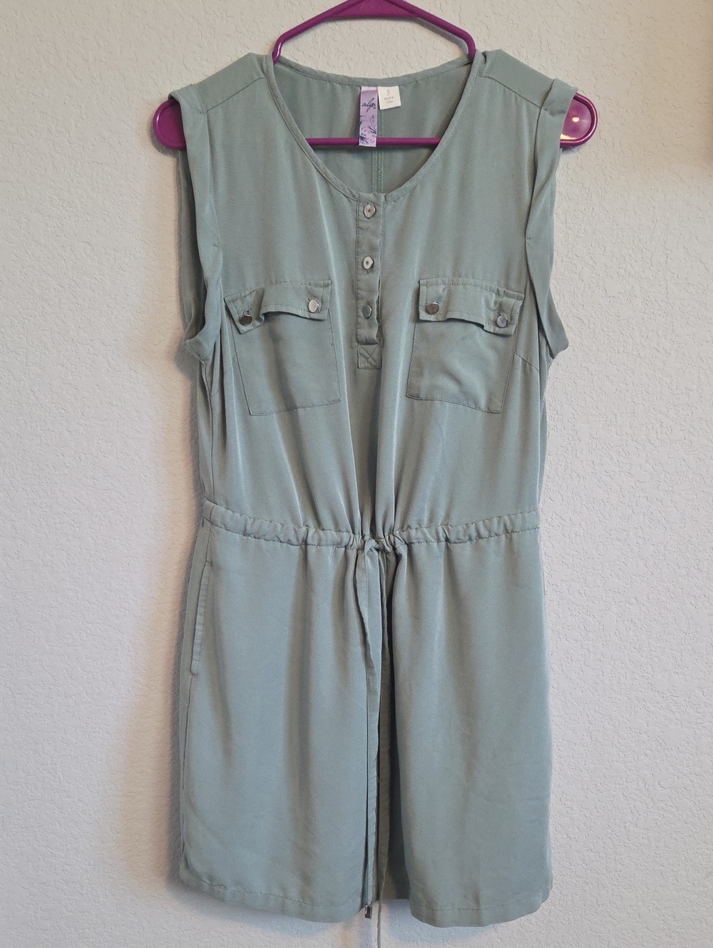 Alya Sage Green Sleeveless Utility Romper Pockets Small